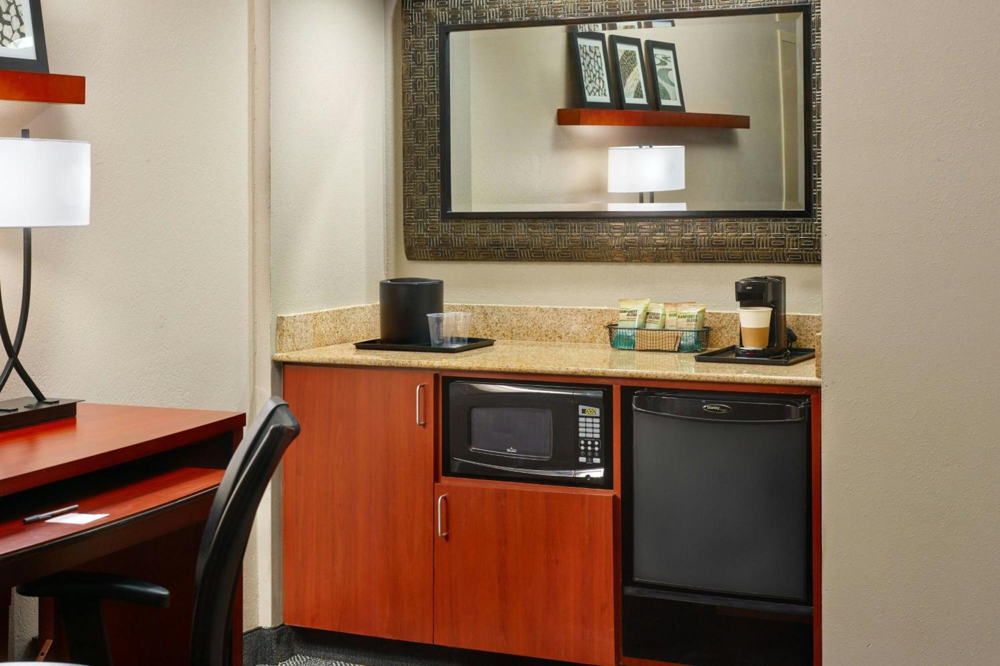 Hotel Courtyard By Marriott Baton Rouge Acadian Centre/Lsu Area Esterno foto