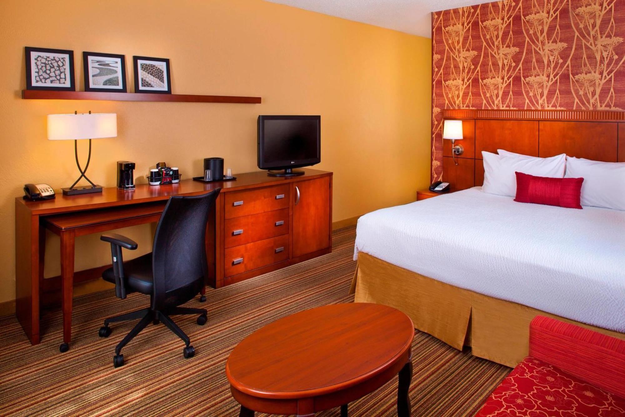 Hotel Courtyard By Marriott Baton Rouge Acadian Centre/Lsu Area Esterno foto